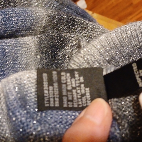 AGB Woman Sweater Sz. 1X. - Picture 7 of 7